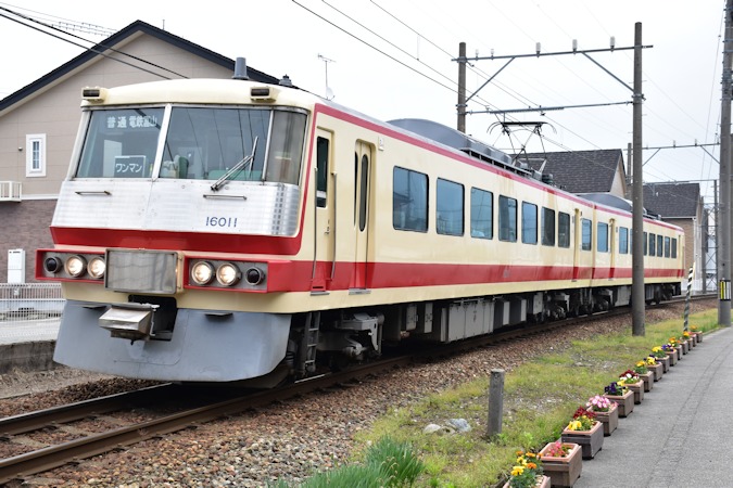 車両 富山 地方 鉄道