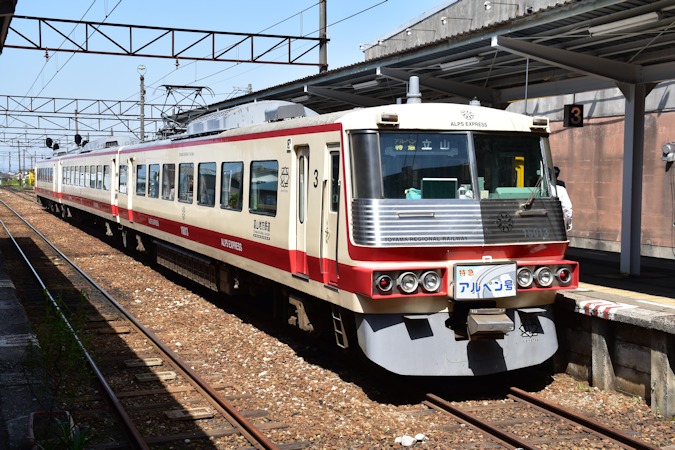 車両 富山 地方 鉄道