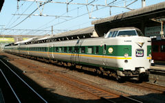 381系特急「やくも」
