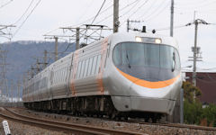 8000系特急「しおかぜ」