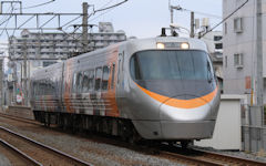 8000系特急「いしづち」