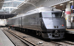 787系特急「有明」