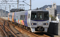8000系特急「いしづち」