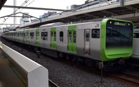 E235系山手線