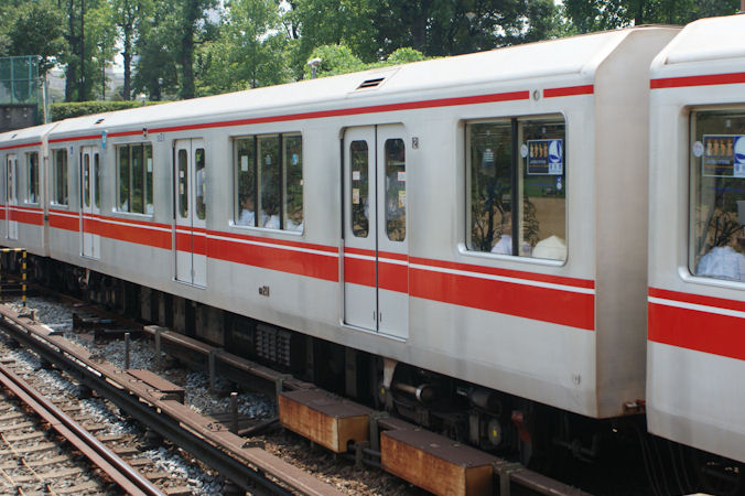 形式ガイド【東京メトロ０２系】 - 日本の旅・鉄道見聞録-