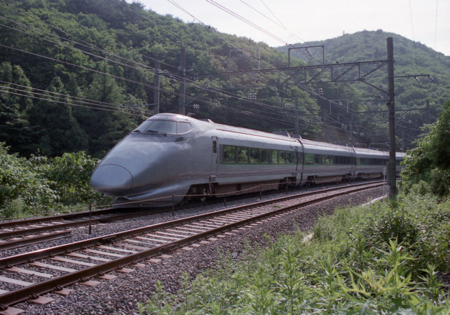 奥羽本線峠～大沢（400系「つばさ」旧塗装編）- 日本の旅