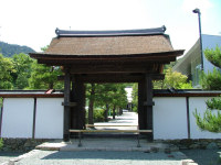 洞春寺山門