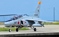 Ｔ－４　３０４ＳＱ