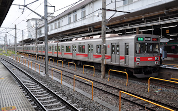 2000系田園都市線(長津田)