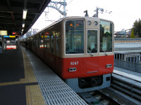 ８０００系