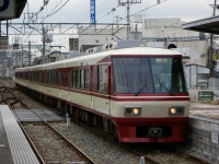 ８０００形天神大牟田線
