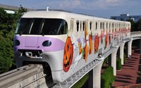 リゾートライナー（ハロウィン仕様）